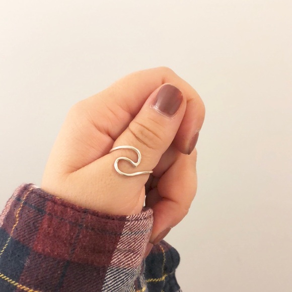 Pura Vida Jewelry - Sterling Silver Wave Ring